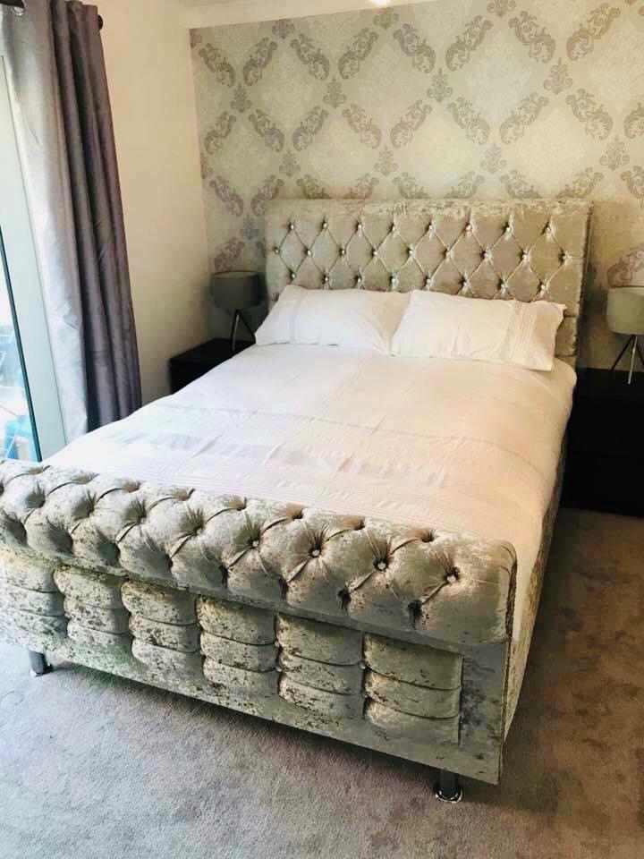 Sleigh Bed